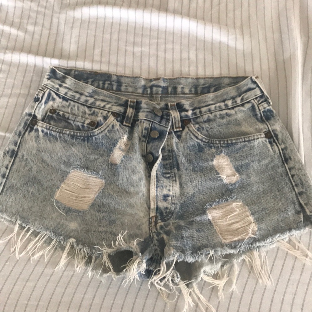 Distressed Levi short from urban outfitters